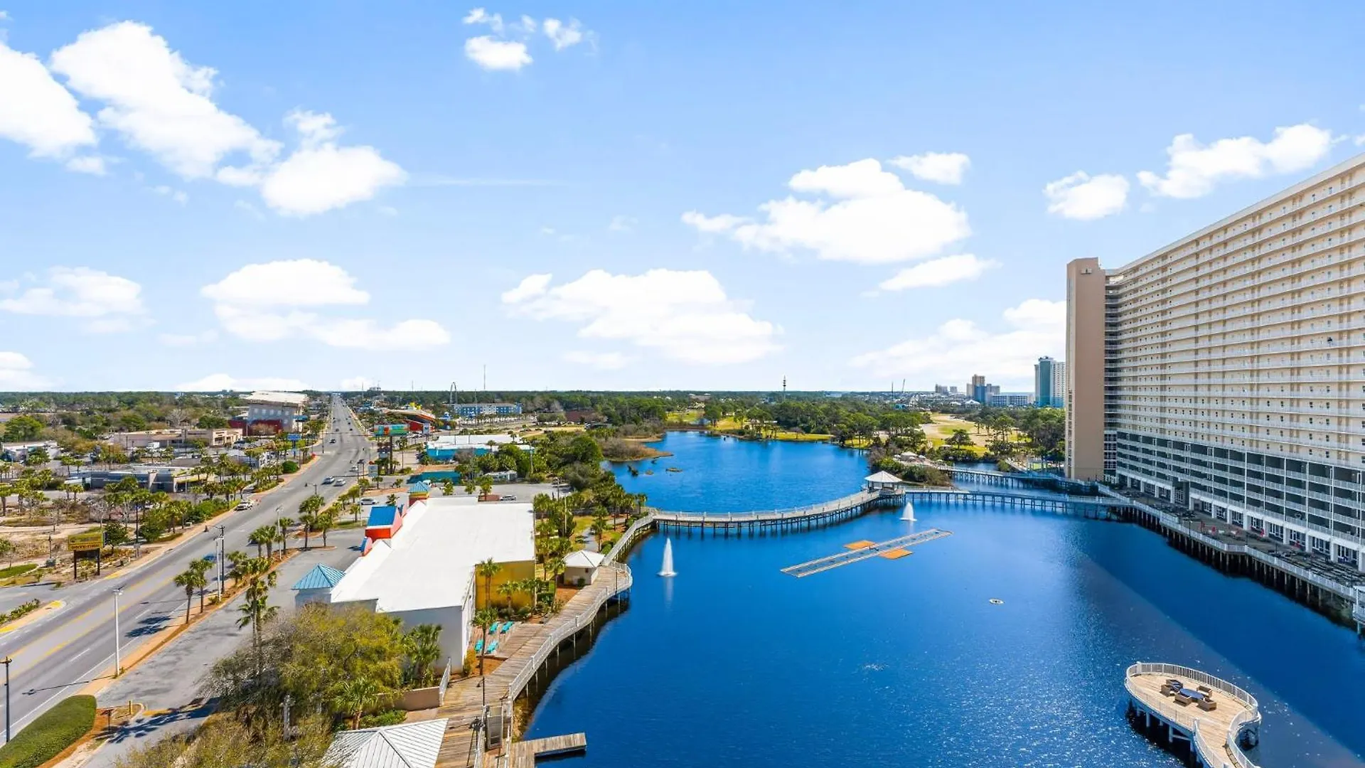 Daire Laketown Wharf 0938 Panama City Beach